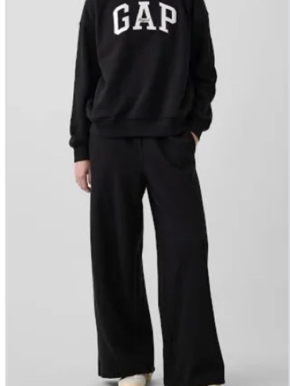 Gap New side pockets wide leg black sweatpants Med SO NICE